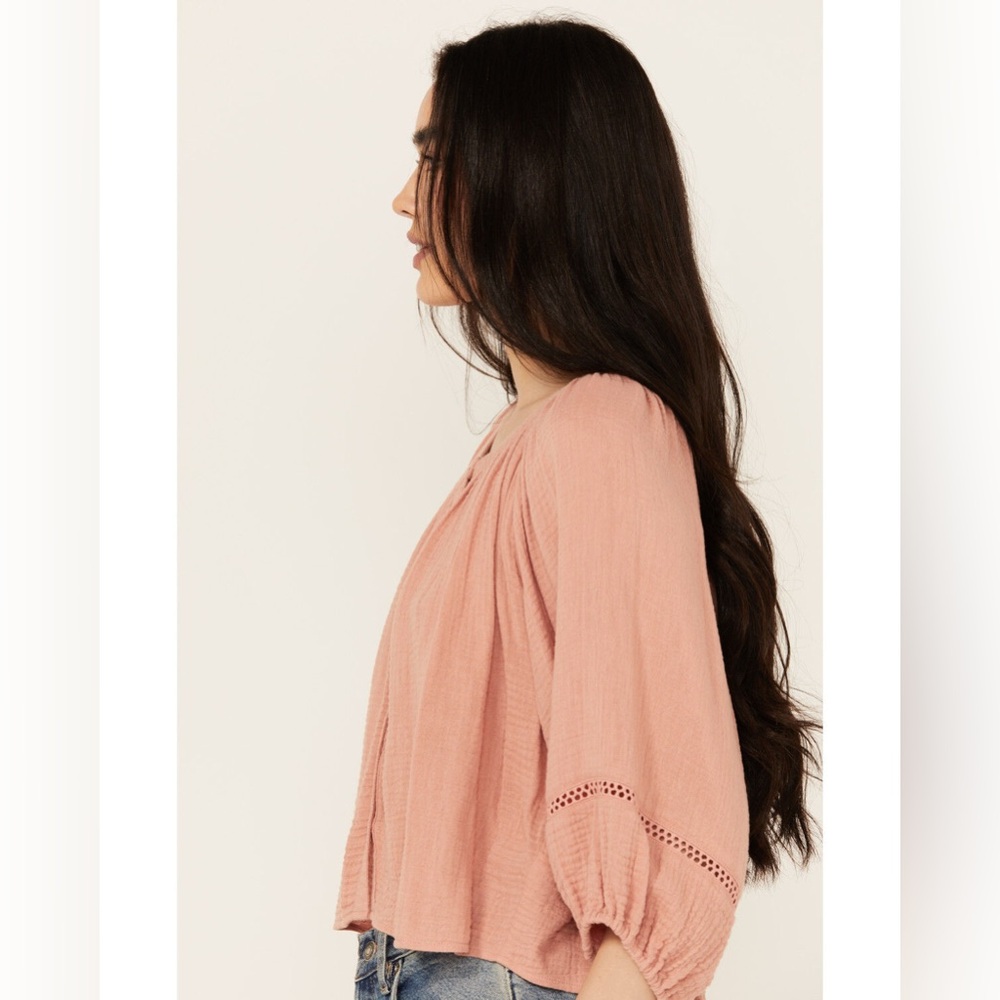 Recve Line and Dot Pink Boho Blouse